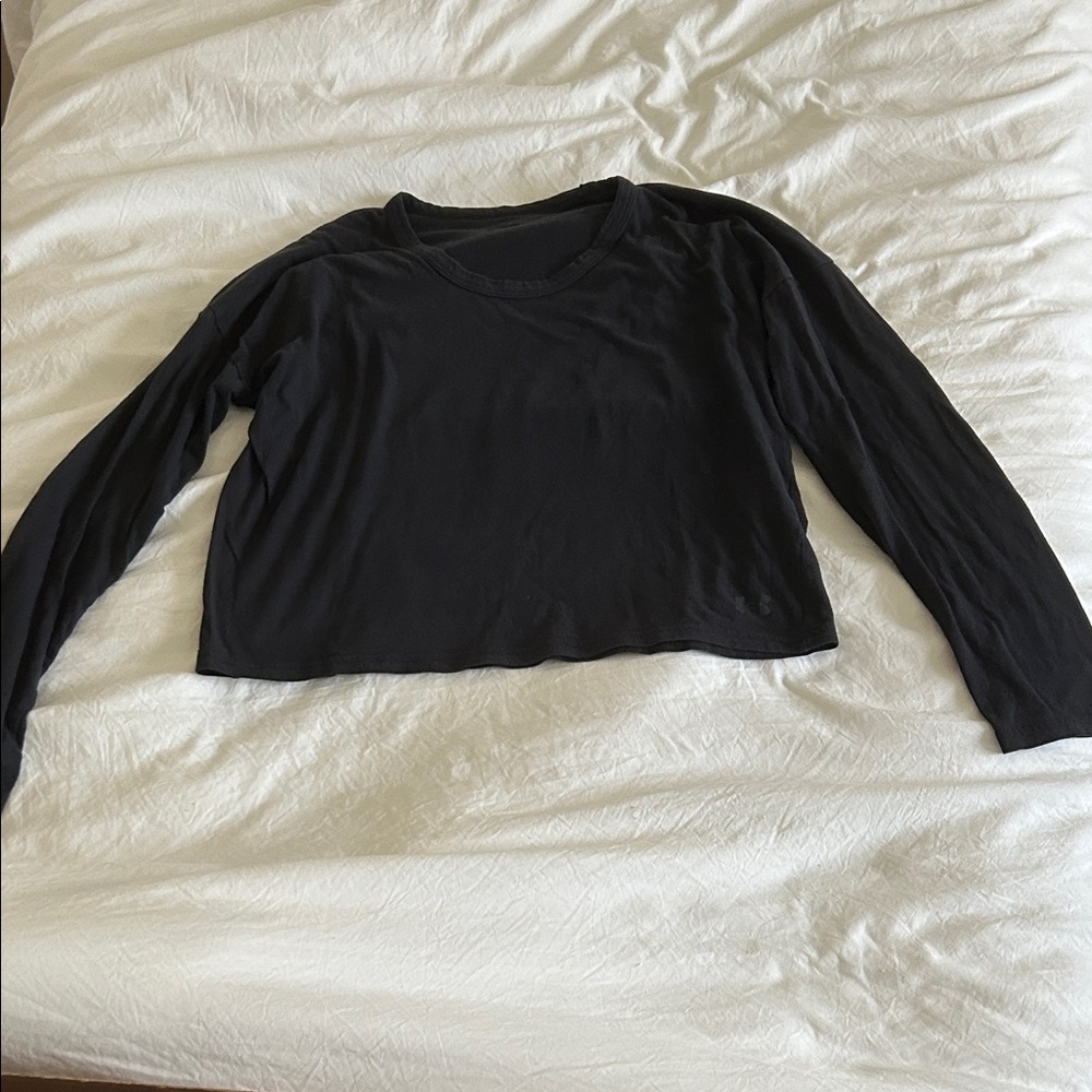 Under Armour Black Long Sleeve Tee